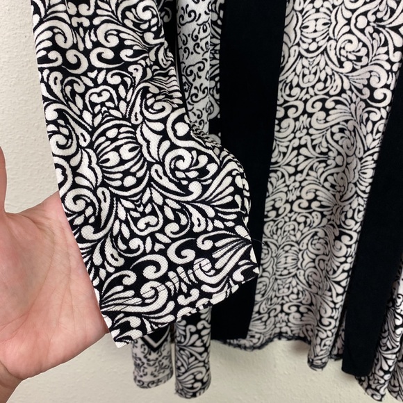 Chico's Travelers | Cream and White Patterned Open Cardigan Wrinkle Free 1 (M/8) - Picture 4 of 9